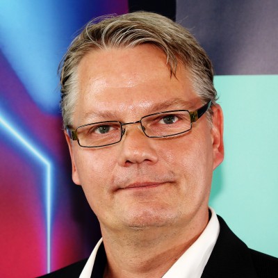 Rik Schmale Headshot